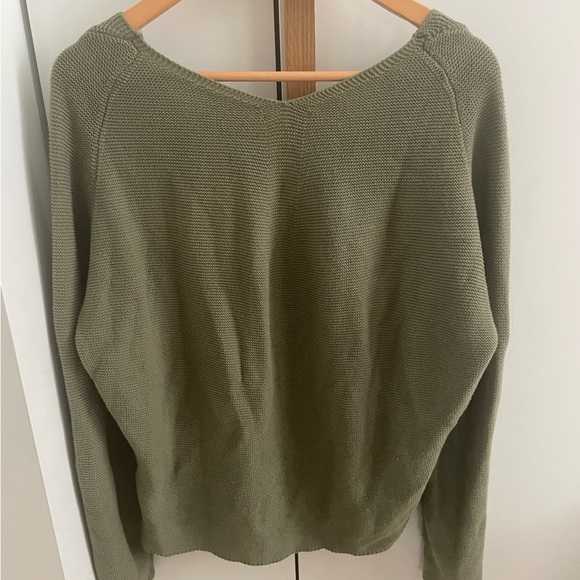 Minimum sweater - Picture 2 of 3